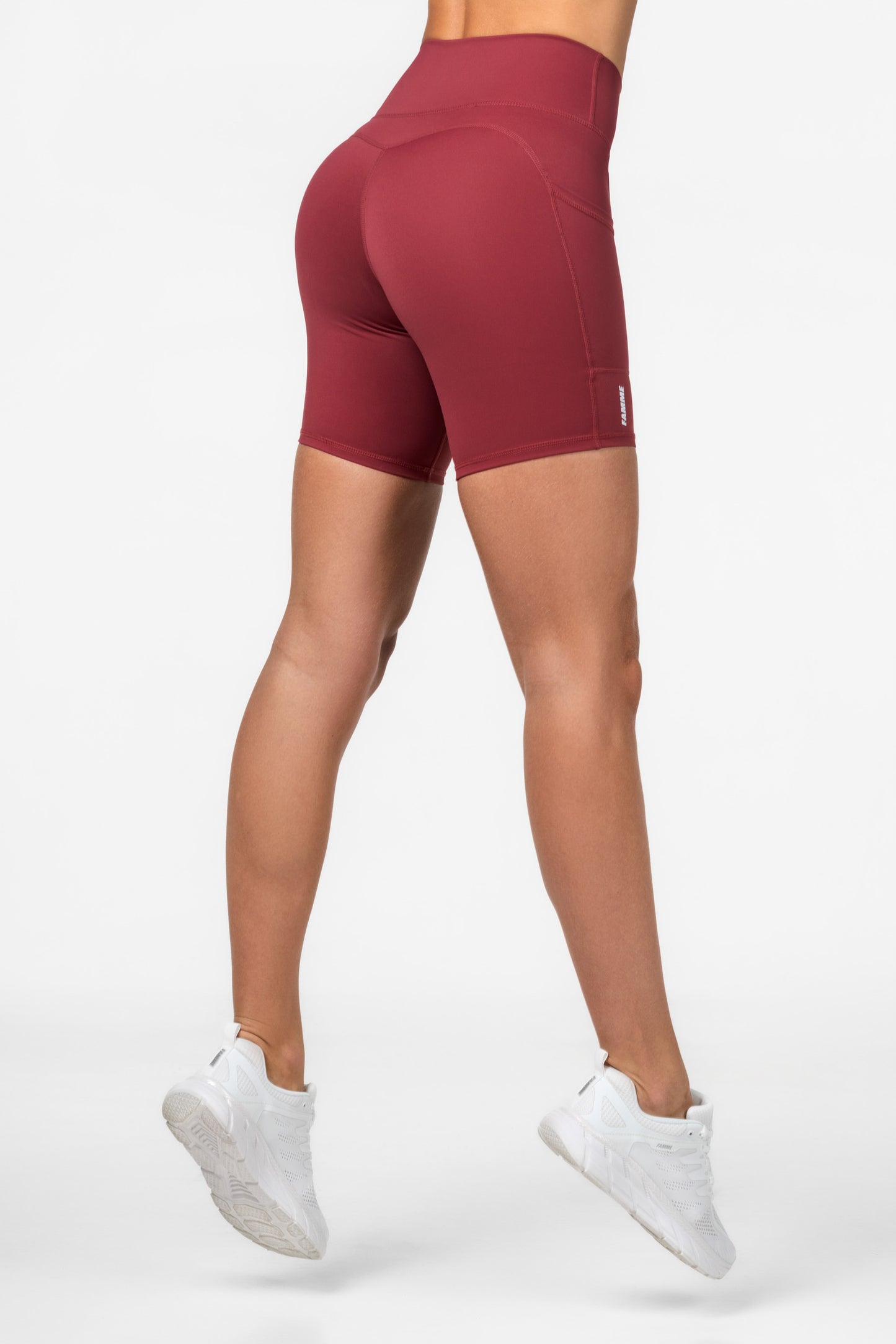 Red Techna Shorts - for dame - Famme - Shorts